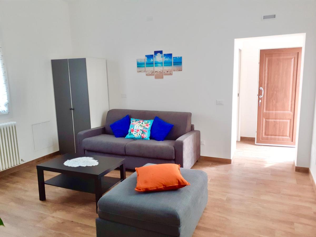Casa Vacanze Con Vista Mare E Giardino - Amanecer Marzocca di Senigallia Luaran gambar