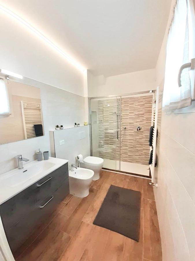 Casa Vacanze Con Vista Mare E Giardino - Amanecer Marzocca di Senigallia Luaran gambar